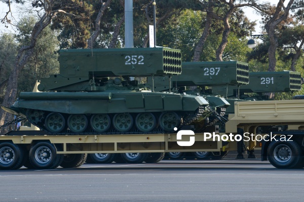 TOS-1A “Solntsepyok” ağır odsaçan sistem