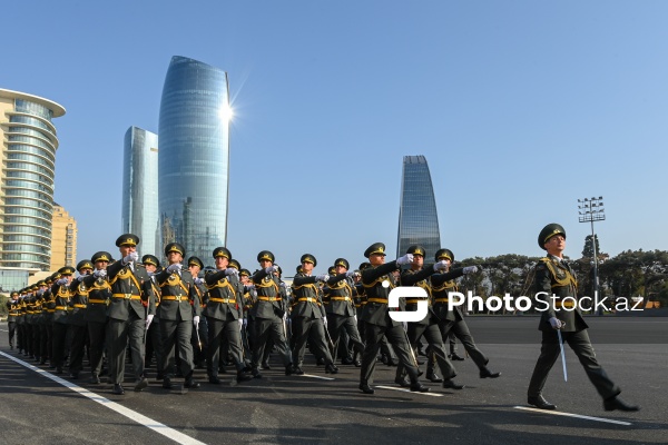 Təlim və Tədris Mərkəzinin parad heyəti
