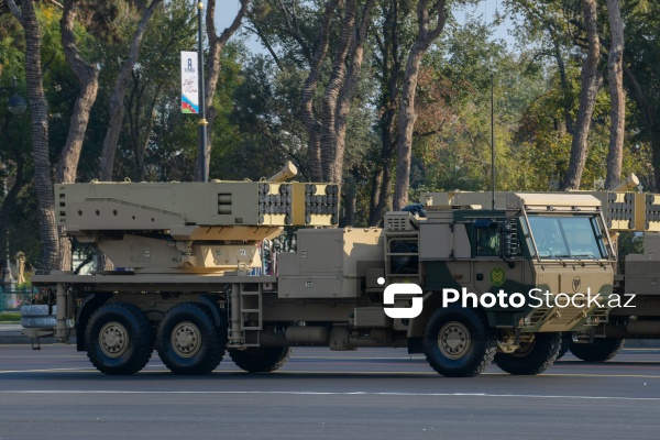 “ACCULAR” idarə olunan yaylım atəşli reaktiv sistemi