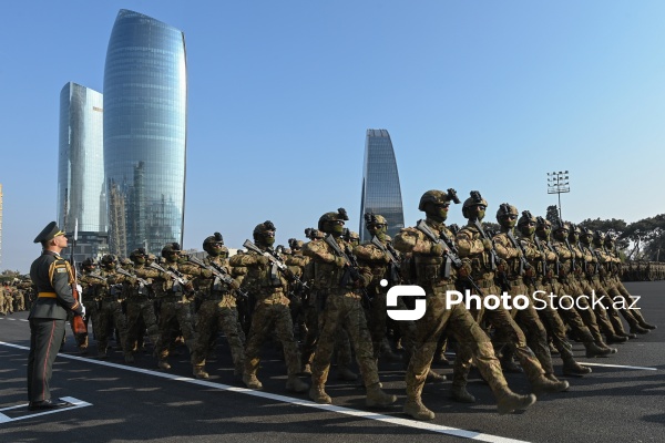 Vətən müharibəsində qələbənin beşinci ildönümünə həsr olunan hərbi parad