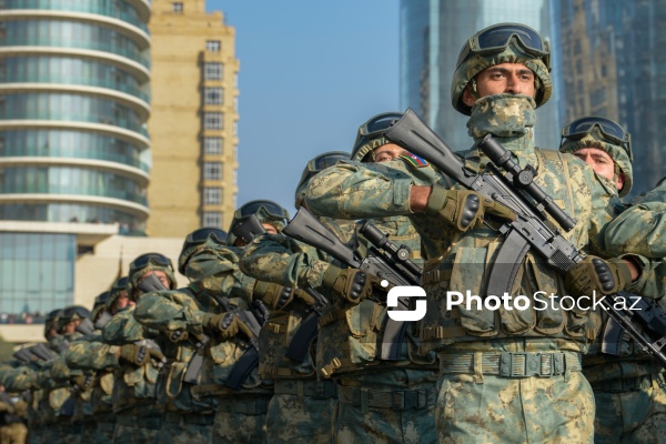 Raket və Artilleriya Qoşunlarının parad heyəti