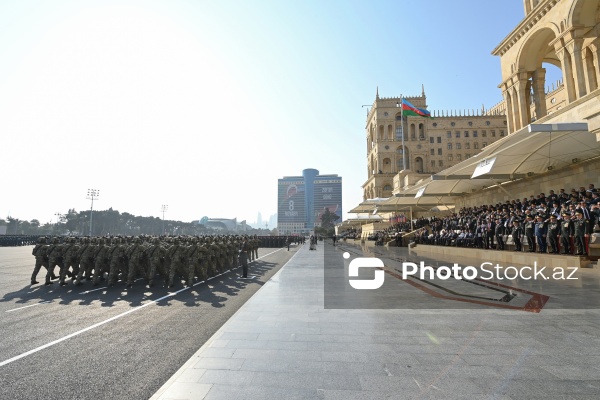 Vətən müharibəsində qələbənin beşinci ildönümünə həsr olunan hərbi parad