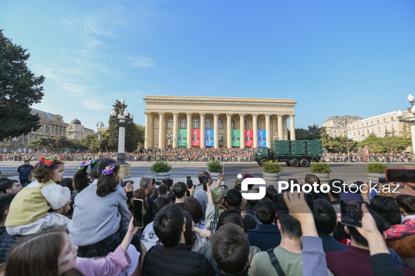 Vətən müharibəsində qələbənin beşinci ildönümünə həsr olunan hərbi parad