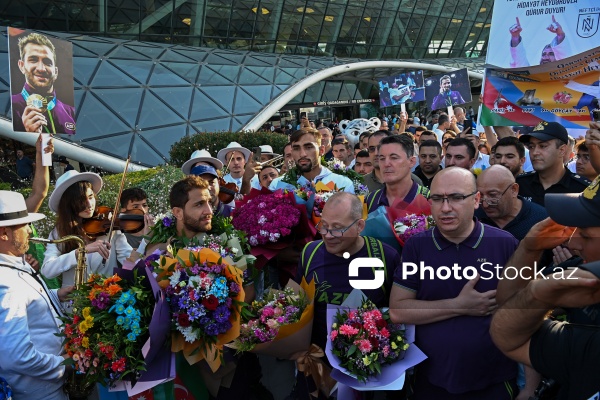 Vətənə qayıdan olimpiya çempionları Hidayət Heydərov və Zelim Kotsoyev