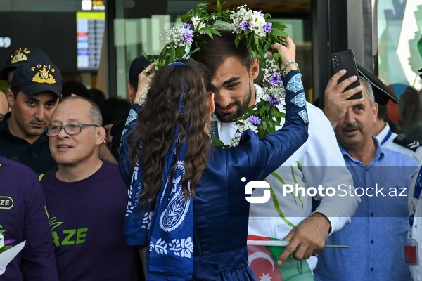 Vətənə qayıdan olimpiya çempionları Hidayət Heydərov və Zelim Kotsoyev