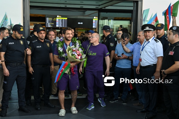 Vətənə qayıdan olimpiya çempionları Hidayət Heydərov və Zelim Kotsoyev