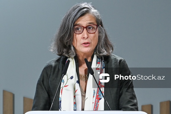 Anaklaudia Rossbax - "Bağlantının mərkəzində şəhərlər: şəhər yenidənqurması və regional əməkdaşlıq" mövzusunda tədbirdə