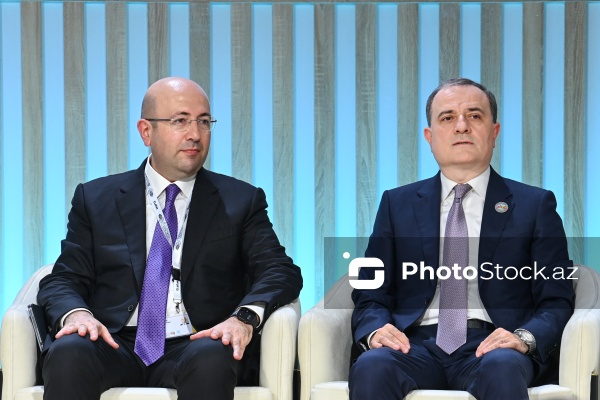 WUF13 çərçivəsində keçirilən "Bağlantının mərkəzində şəhərlər: şəhər yenidənqurması və regional əməkdaşlıq" mövzusunda tədbir