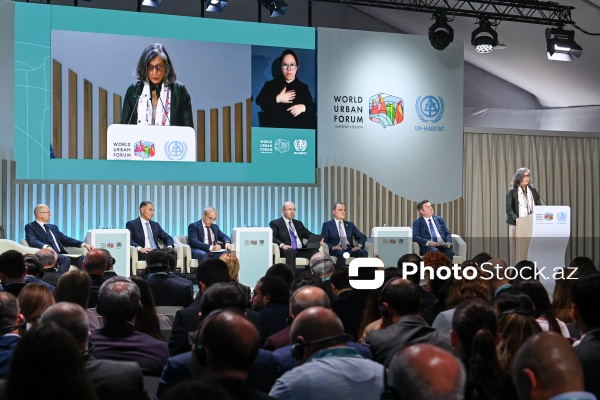 WUF13 çərçivəsində keçirilən "Bağlantının mərkəzində şəhərlər: şəhər yenidənqurması və regional əməkdaşlıq" mövzusunda tədbir
