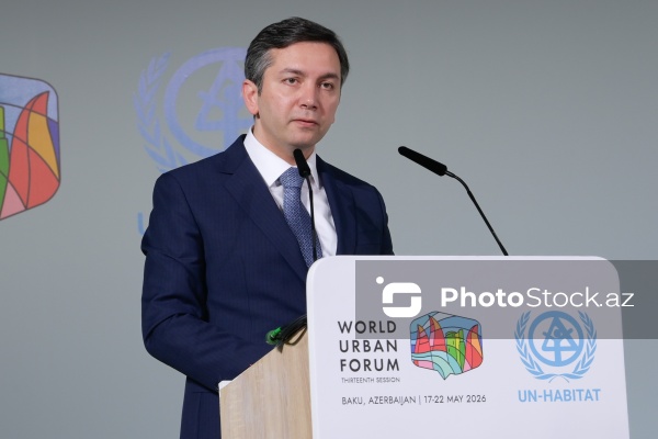 WUF13 çərçivəsində keçirilən "Böhranların bərpası və yenidənqurulmasının mərkəzində mənzil təminatı" adlı sessiya