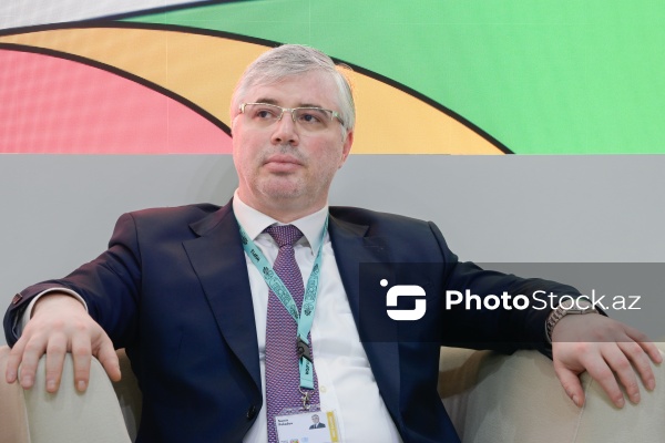 Samir Poladov - "Münaqişədən sonra şəhər yenidənqurması: Humanitar mina təmizlənməsinin kritik rolu" adlı sessiyada