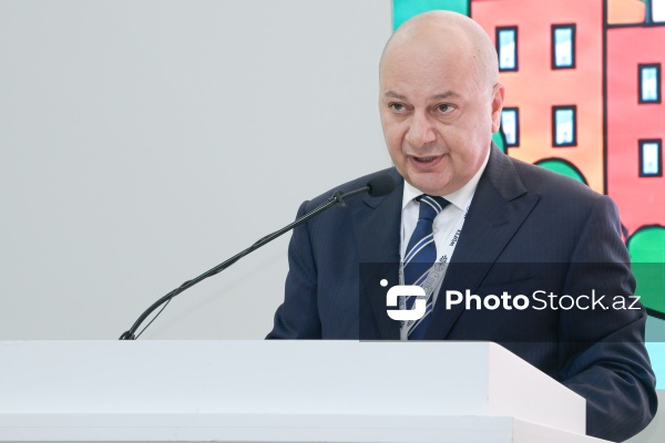 Vüqar Süleymanov - "Münaqişədən sonra şəhər yenidənqurması: Humanitar mina təmizlənməsinin kritik rolu" adlı sessiyada