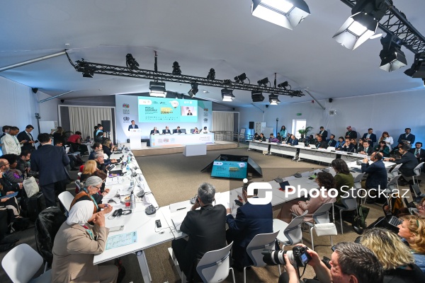 WUF13 çərçivəsində keçirilən yerli və regional hökumətlərin Ümumdünya Assambleyası