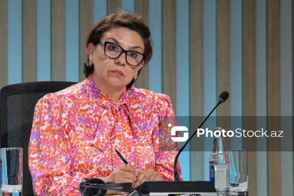 Mariya Viktoriya Romero Kabalyero - WUF13-ün yekunlarına həsr olunmuş mətbuat konfransında