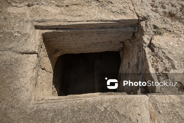 X-XIV əsrlərə aid qədim Qala qəsri