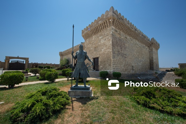 X-XIV əsrlərə aid qədim Qala qəsri