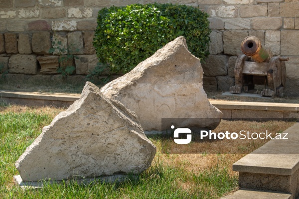 X-XIV əsrlərə aid qədim Qala qəsri