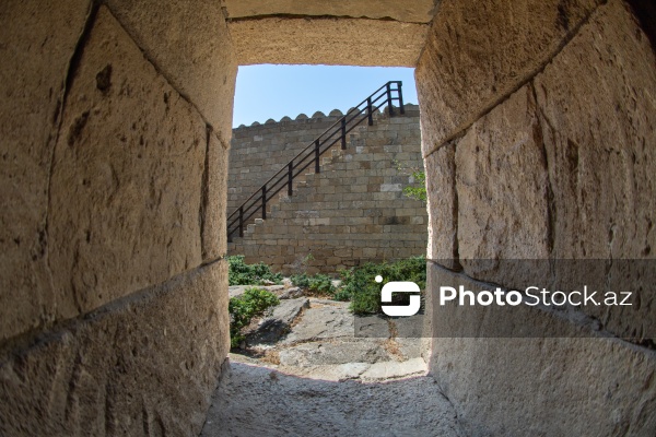 X-XIV əsrlərə aid qədim Qala qəsri