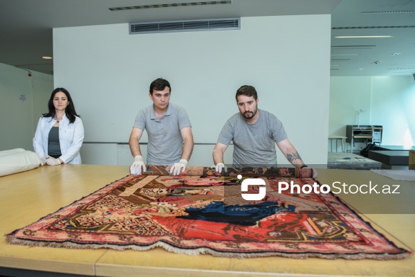 Azərbaycan Milli Xalça Muzeyinin pərdə arxası