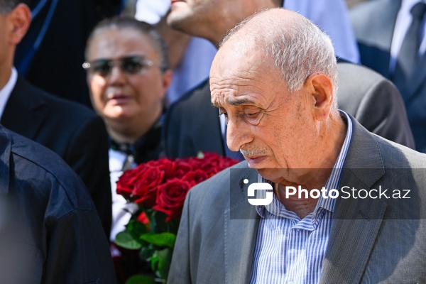 Xalq artisti Arif Babayevin dəfn mərasimi