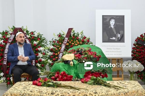 Xalq artisti Əminə Yusifqızı ilə keçirilən vida mərasimi