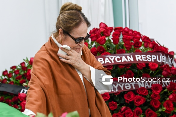 Şəfiqə Məmmədova - Əminə Yusifqızı ilə keçirilən vida mərasimində