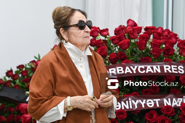 Şəfiqə Məmmədova - Əminə Yusifqızı ilə keçirilən vida mərasimində