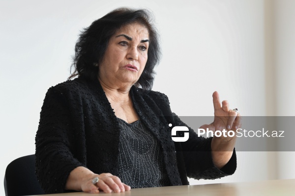 Xalq artisti, Milli Konservatoriyanın professoru Şəfiqə Eyvazova