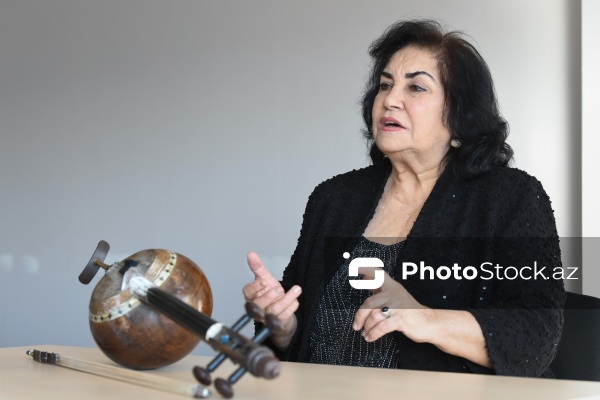 Xalq artisti, Milli Konservatoriyanın professoru Şəfiqə Eyvazova