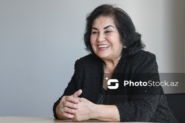 Xalq artisti, Milli Konservatoriyanın professoru Şəfiqə Eyvazova