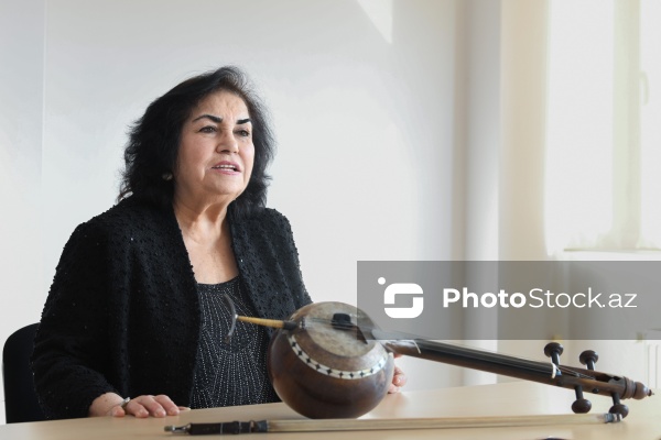 Xalq artisti, Milli Konservatoriyanın professoru Şəfiqə Eyvazova