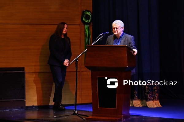 Ülvi Balayev - Xalq artisti Rasim Balayev ilə keçirilən vida mərasimində