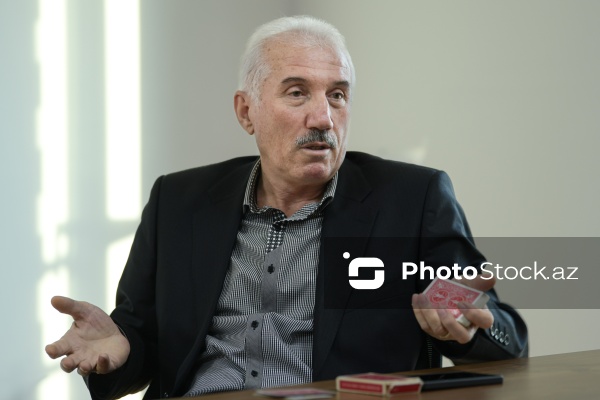 Xalq tərəfindən "Sehrbaz Tofiq əmi" kimi tanınan Tofiq İsgəndərli