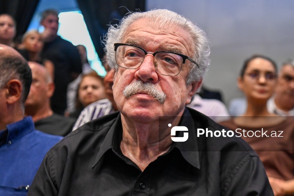 Xalq yazıçısı Elçin Əfəndiyevin vida mərasimi