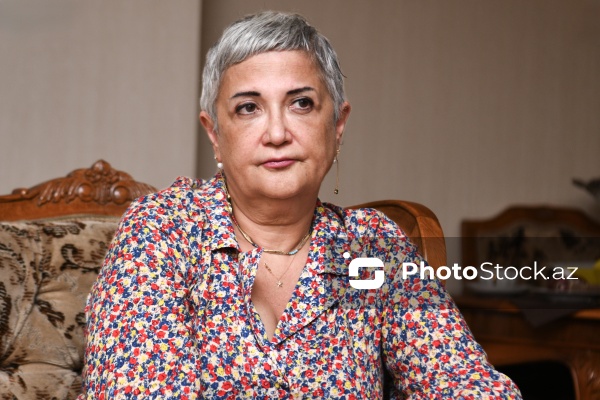 Xalq yazıçısı Yusif Səmədoğlunun qızı Humay Vəkilova