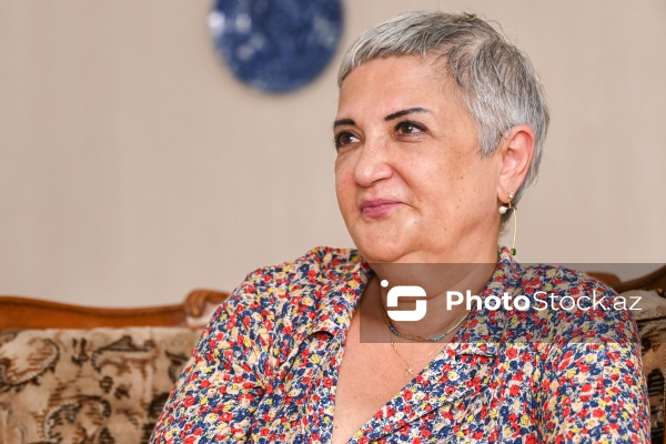 Xalq yazıçısı Yusif Səmədoğlunun qızı Humay Vəkilova