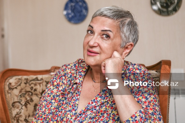 Xalq yazıçısı Yusif Səmədoğlunun qızı Humay Vəkilova