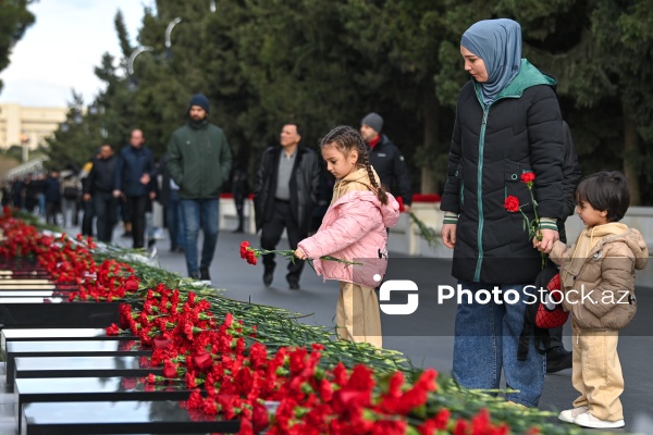 Xalqımız 20 Yanvar şəhidlərinin xatirəsini ehtiramla yad edir