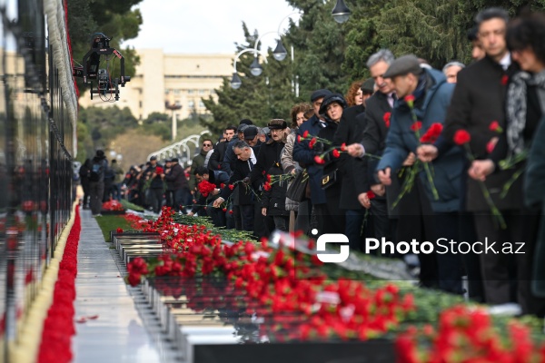 Xalqımız 20 Yanvar şəhidlərinin xatirəsini ehtiramla yad edir