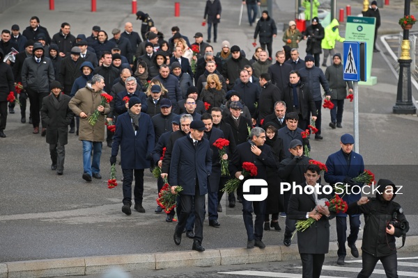 Xalqımız 20 Yanvar şəhidlərinin xatirəsini ehtiramla yad edir