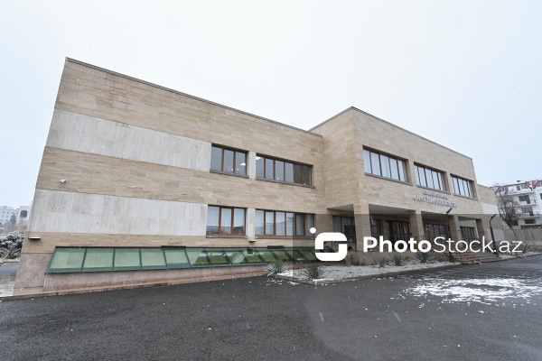 Xankəndi şəhəri Nizami Gəncəvi adına 4 nömrəli tam orta məktəb