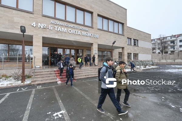 Xankəndi şəhərində yerləşən Nizami Gəncəvi adına 4 nömrəli tam orta məktəb