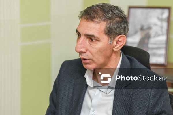 Xaricdə təhsil üzrə ekspert, jurnalist Rizvan Qənbərli