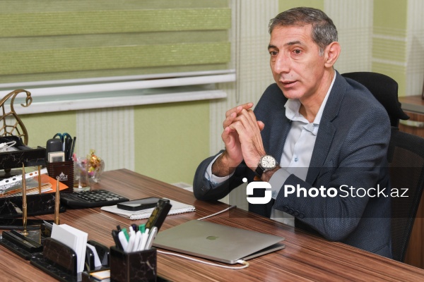 Xaricdə təhsil üzrə ekspert, jurnalist Rizvan Qənbərli