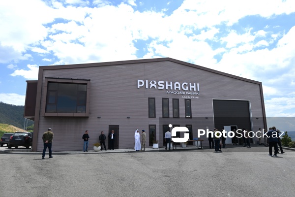 "Pirshaghi" ayaqqabı fabrikinin Laçın filialı