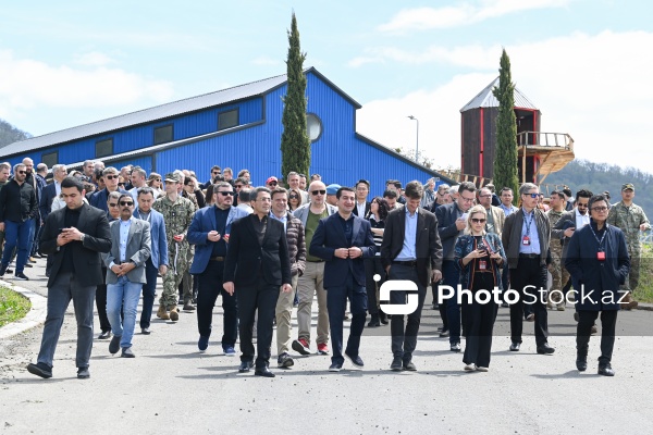Diplomatik korpusun nümayəndələrinin Laçına səfəri
