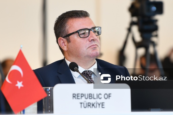 Xarici ölkələrin baş prokurorlarının Bakı konfransı