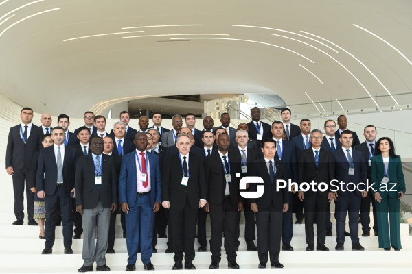 Xarici ölkələrin baş prokurorlarının Bakı konfransı