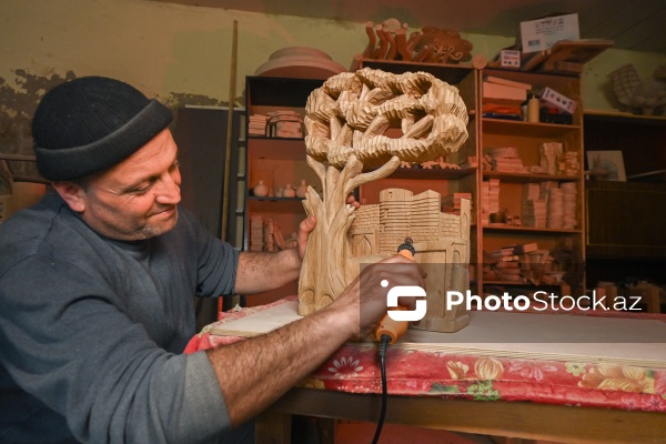 Eldəniz Hacızadə - Xarrat