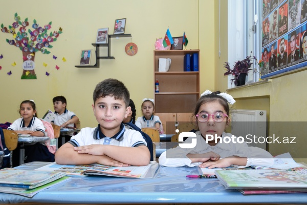 Xəzər rayonu, Binə qəsəbəsi, 326 nömrəli tam orta məktəb